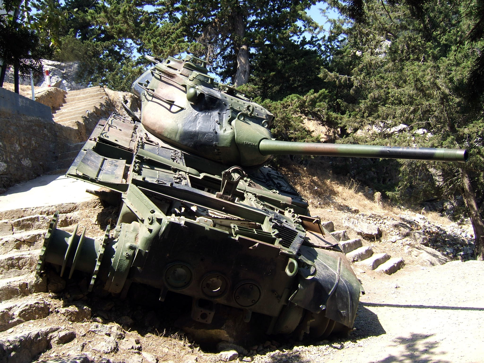 besparmak-dagi-tank besparmak-dagi-tank